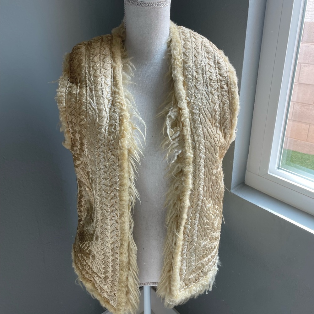 Faux Fur Knit Vest in Beige